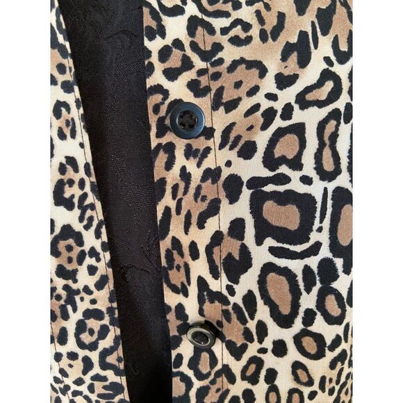 Leopard Print Chico's Shirt (Size 1) - Picture 6 of 7
